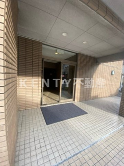 【エントランス】 | 建物の内部です