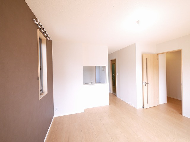 マーベラスコートⅠ・Ⅱの内装|明るい色調の室内です