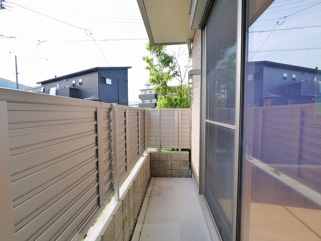 マーベラスコートⅠ・Ⅱの庭|たまにはお庭で休日を過ごしてみるのもよいかもしれません