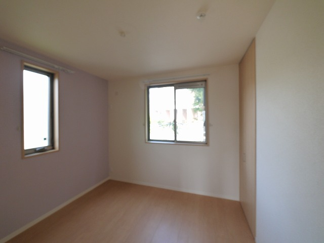 マーベラスコートⅠ・Ⅱの洋室|広々とした洋室です