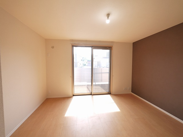 マーベラスコートⅠ・Ⅱの居間・リビング|ゆったりとしたリビングです