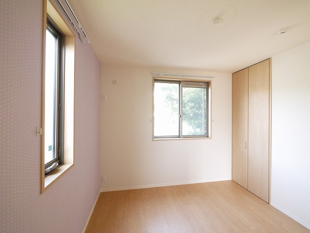 マーベラスコートⅠ・Ⅱの寝室|使い勝手のいい寝室です