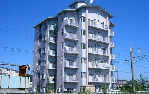 グラン加納の外観