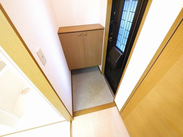 セジュール咲の玄関|ダブルロックキーで防犯面も安心
