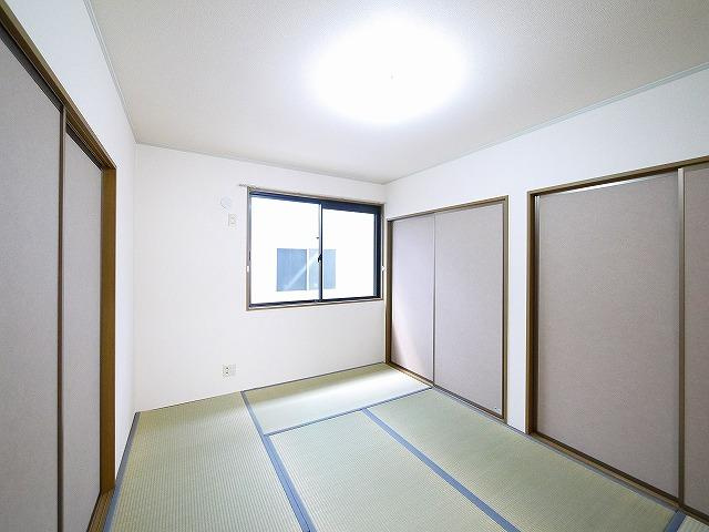 セジュール咲の和室|日当たりが良く、明るいです