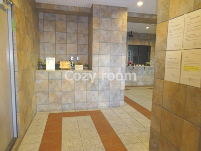 【ロビー】 | ビーバ江坂 | 落ち着いたロビーです