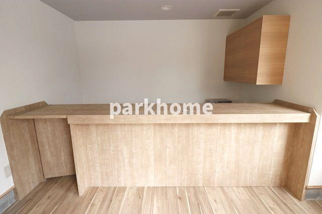 堺町貸店舗の内装|明るい色調の室内です