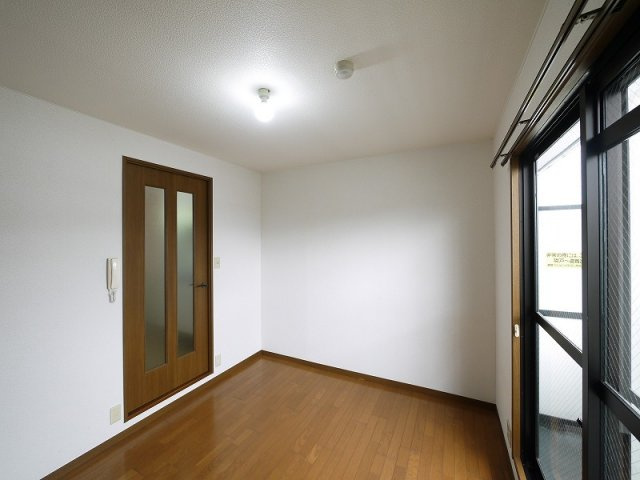 杉ヶ中町ビルの内装|内装は落ち着いています
