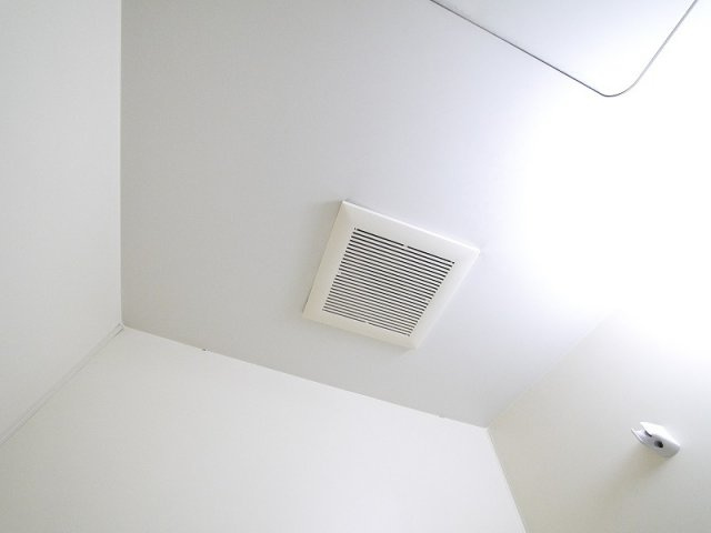 杉ヶ中町ビルの設備|お風呂には換気扇もついてます。