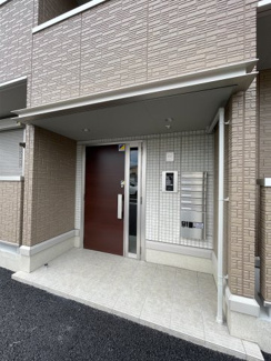 【エントランス】 | メゾンソレイユ　岡崎市中島町