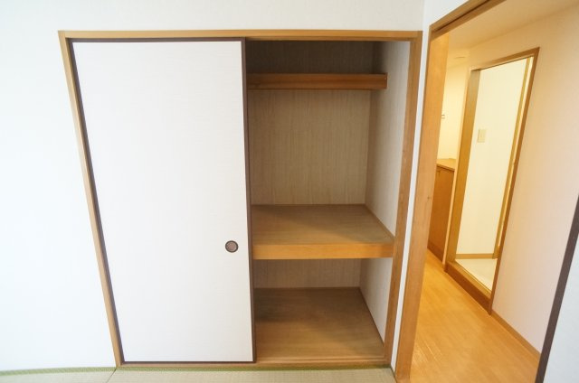 エーデル雲雀丘三番館の収納
