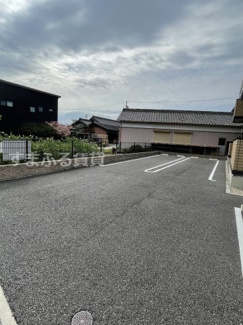 【駐車場】