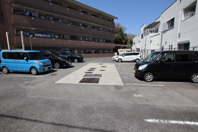 【駐車場】 | リーヴァ三日市