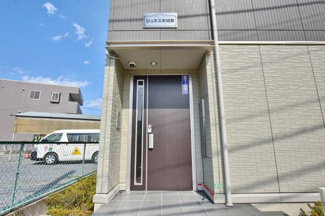 【エントランス】 | ジュネス中河原