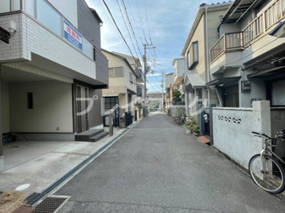 【前面道路含む現地写真】 | 高陽小学校区・平成24年建築・高石市綾園7丁目 | 前面道路含む現地写真です