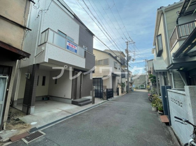 【前面道路含む現地写真】 | 高陽小学校区・平成24年建築・高石市綾園7丁目 | 前面道路含む現地写真です