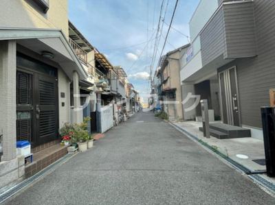 【前面道路含む現地写真】 | 高陽小学校区・平成24年建築・高石市綾園7丁目 | 前面道路含む現地写真です