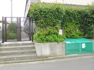【その他共用部分】 | 敷地内ごみ置き場でごみ出しもらくらく～♪忙しい社会人さんや主婦さんにもうってつけ！