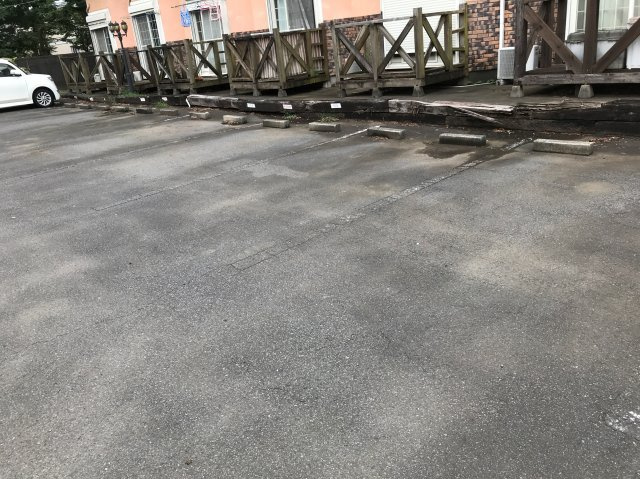ベルメゾン壱番館の駐車場