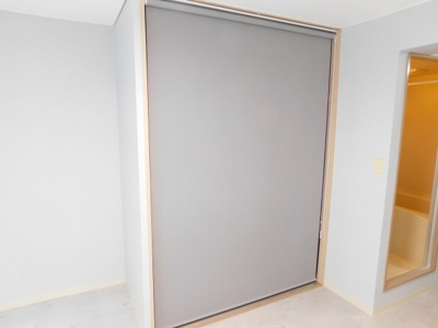 【セキュリティ】 | STM横須賀 | 収納クローゼット　ロールカーテン