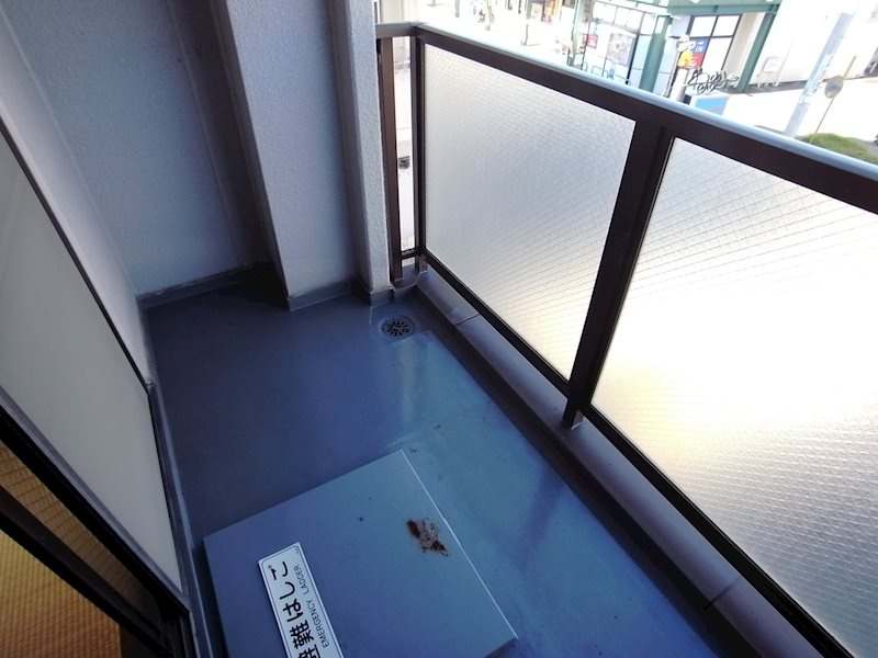 カームハイツ2番館のバルコニー|集合ポスト