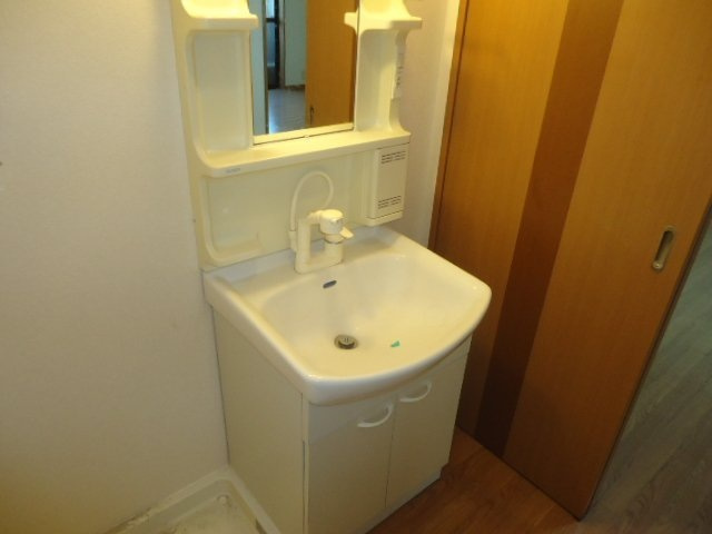 アクシルコート協和の洗面所
