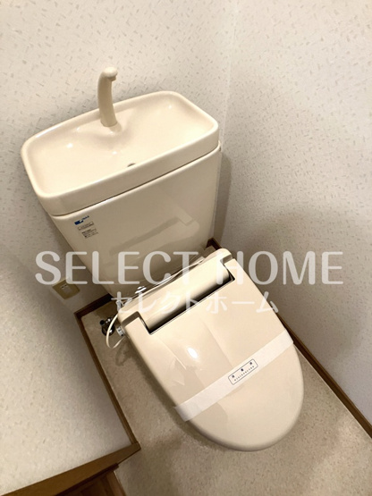 【トイレ】 | シャルモン・ナポールⅡ | 落ち着いた色調のトイレです同型タイプ