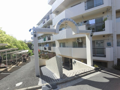 【エントランス】 | 日榮ハイム上永谷 | エントランス部分です。