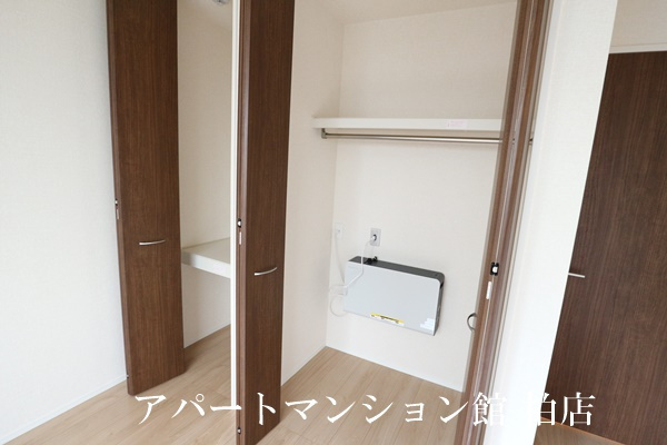 アヴェニール明原の収納