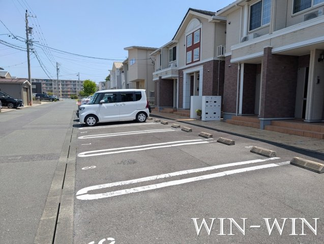 ステラート大塚 Bの駐車場