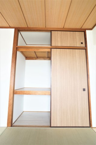 ハイツエバグリーン２号棟の収納