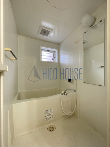 エテルナピーノAの浴室