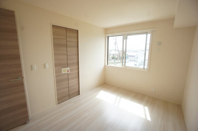 インペリアルの居間・リビング|同施工会社、同型タイプです