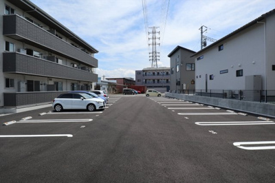 【駐車場】 | ピュア清水新居