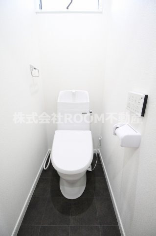 OliveHouseのトイレ|ゆったりとした空間のトイレです