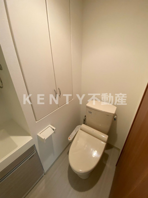 【トイレ】 | エミネンスガーデン鵜の木 | 清潔感のあるトイレです