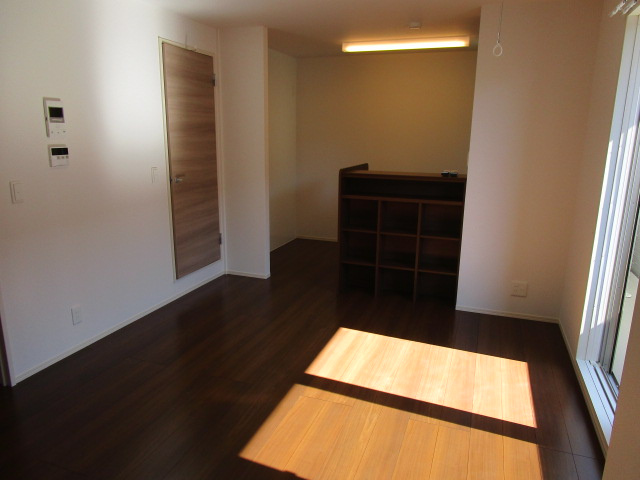 【居間・リビング】 | ティルタ アユ | 参考・203号室