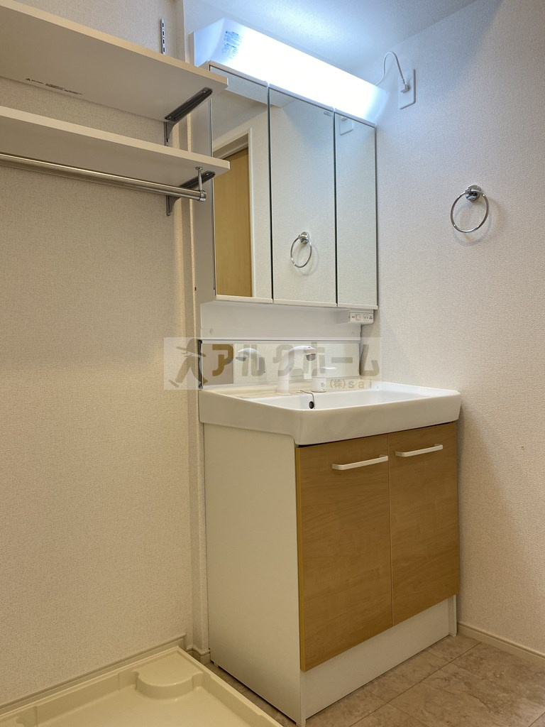 コンフォートしきの独立洗面台|コンフォートしき（八尾市志紀町・JR志紀駅）　シャンドレ