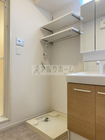 コンフォートしきの洗面所|コンフォートしき（八尾市志紀町・JR志紀駅）　脱衣所