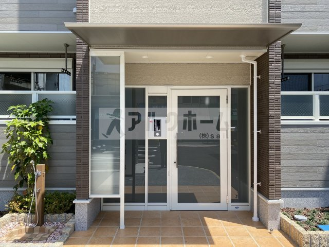 コンフォートしきのエントランス|コンフォートしき（八尾市志紀町・JR志紀駅）　エントランス