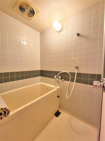 みどりハイツ半田の浴室|現状と異なる場合は現状優先となります