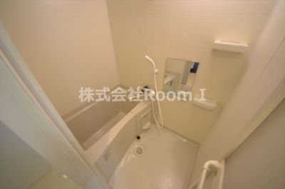 【浴室】 | ヴィラ・セレーノ玉造本町（旧ルネフラッツ玉造本町 | きれいなお風呂です