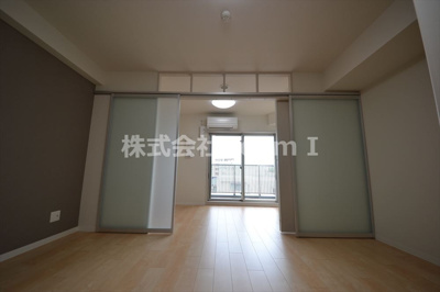 【居間・リビング】 | ヴィラ・セレーノ玉造本町（旧ルネフラッツ玉造本町 | 居間です