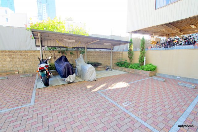 アローフィールズ壱番館　仲介手数料無料の駐車場