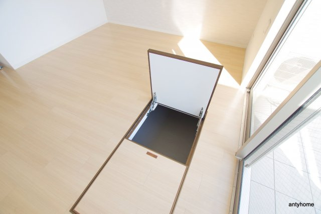 ノースヴィレッジバースプレイス本館　仲介手数料無料の収納