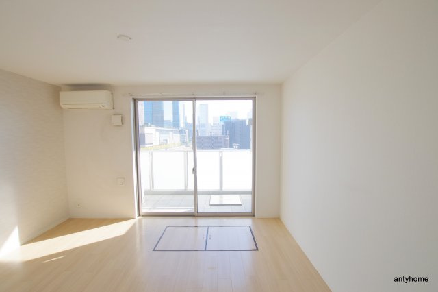 ノースヴィレッジバースプレイス本館　仲介手数料無料の洋室