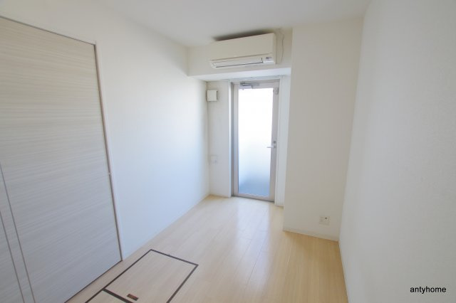 ノースヴィレッジバースプレイス本館　仲介手数料無料の洋室