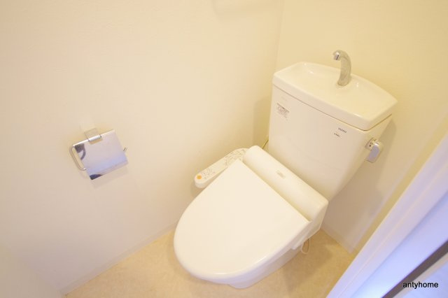 ノースヴィレッジバースプレイス本館　仲介手数料無料のトイレ