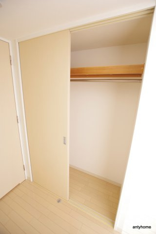 ドゥーエ江坂3　仲介手数料無料の収納