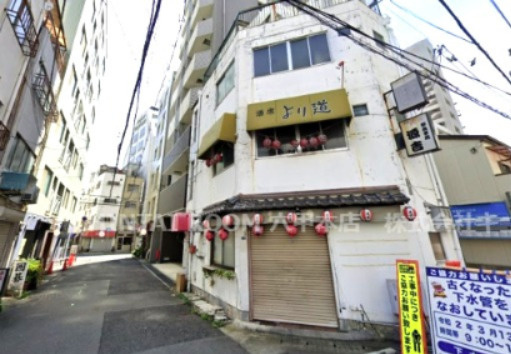 神戸駅前ビルの外観
